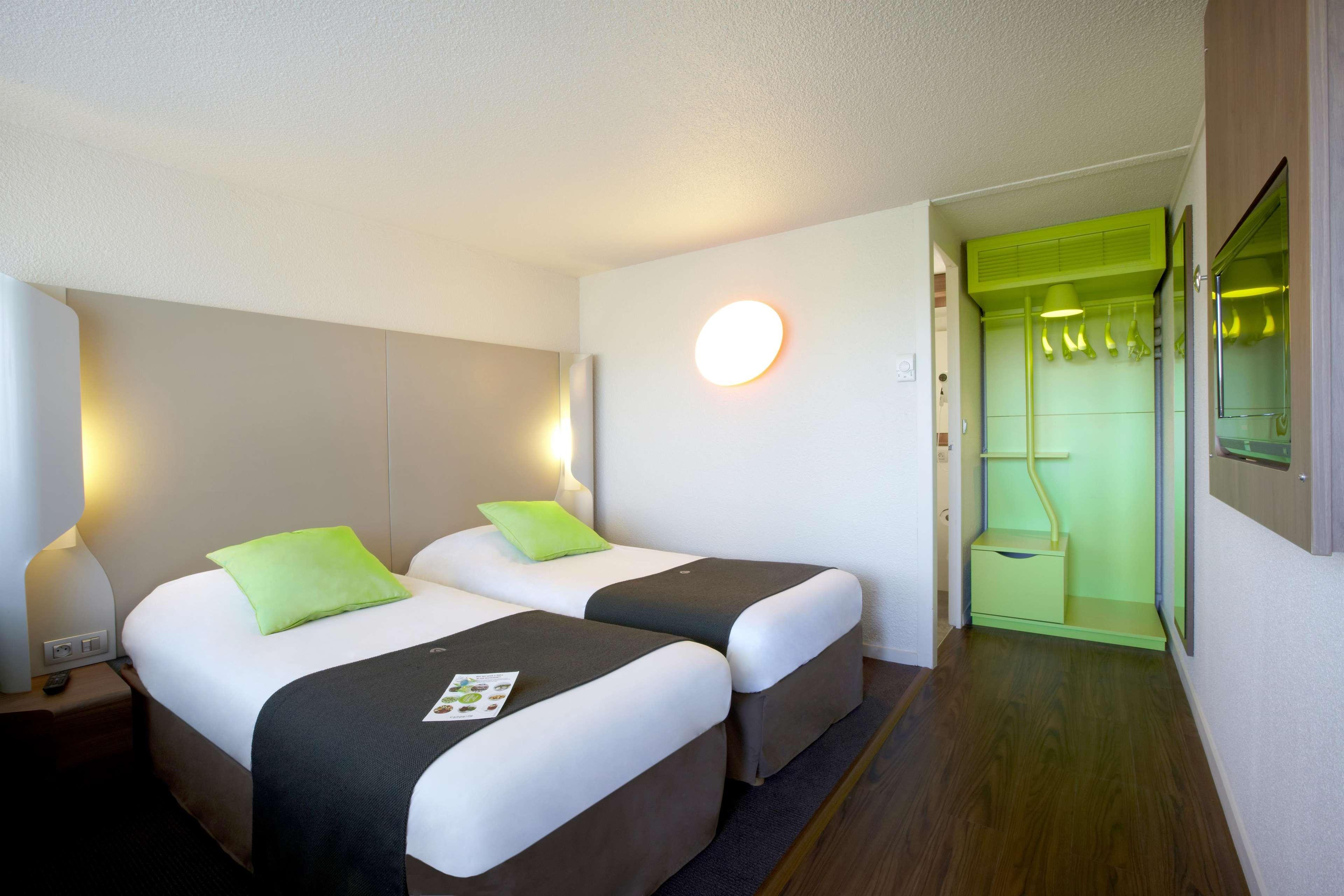 Hotel Campanile Bayonne Esterno foto
