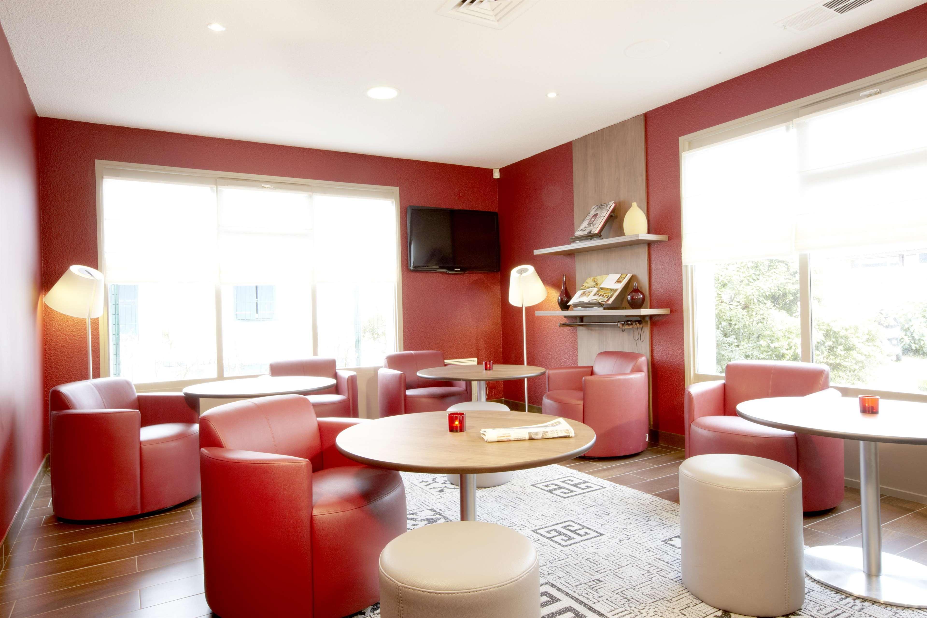 Hotel Campanile Bayonne Esterno foto