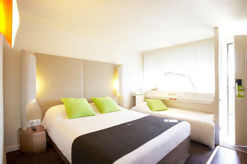 Hotel Campanile Bayonne Esterno foto
